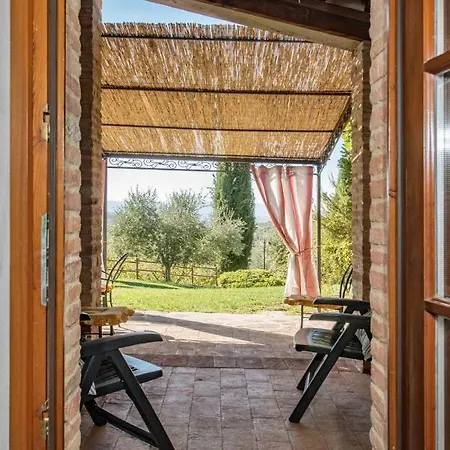 Daire Popoltaio-schiacciato Sleeps 4 Pool Air Con *